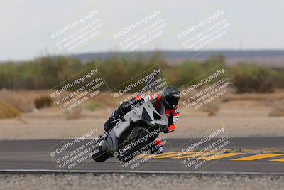 media/Sep-11-2022-SoCal Trackdays (Sun) [[81b7e951af]]/Turn 7 (1145am)/